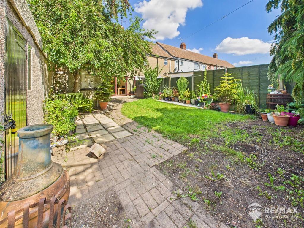 Garden 2.jpg