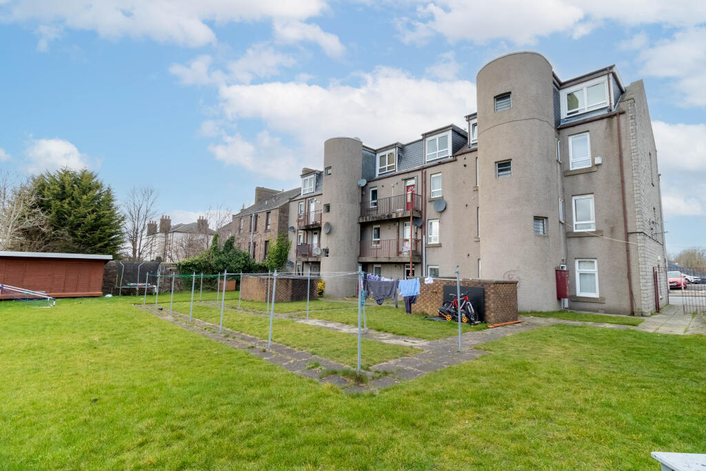 Communal Garden/Rear Elevation