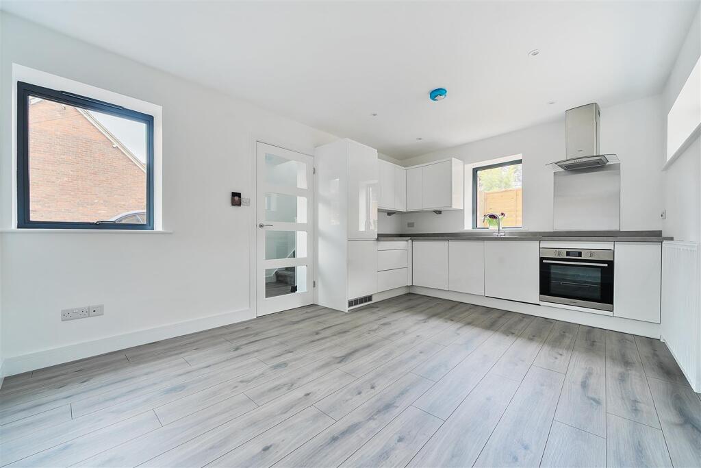 Valentine Cottage Kitchen-Dining.jpg