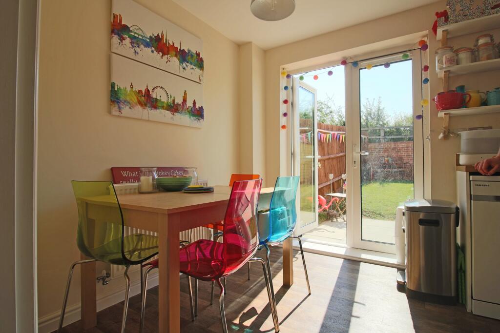 22 Bridle Close Dini