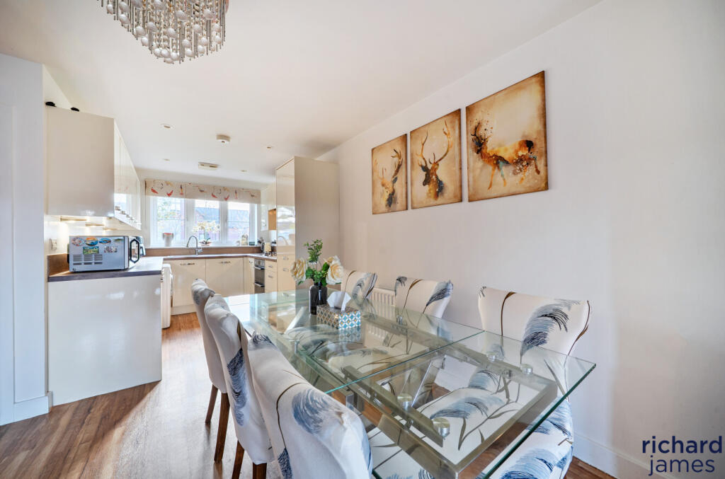 d4b4062ac4564bf6934e8a25d9e0d6af