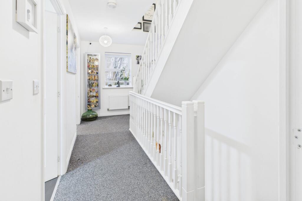 EweMove Spalding - Frome Walk - Landing