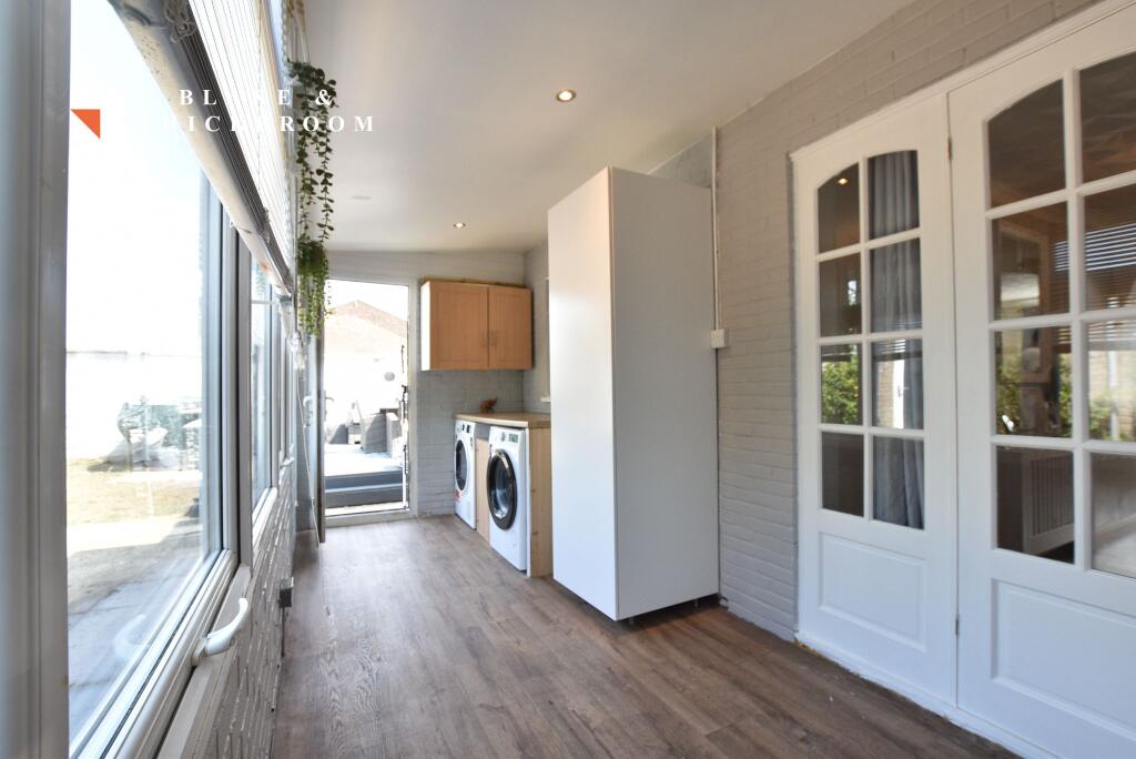 CONSERVATORY / UTILITY AREA