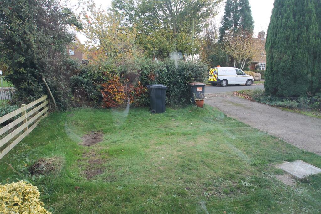 front garden.JPG