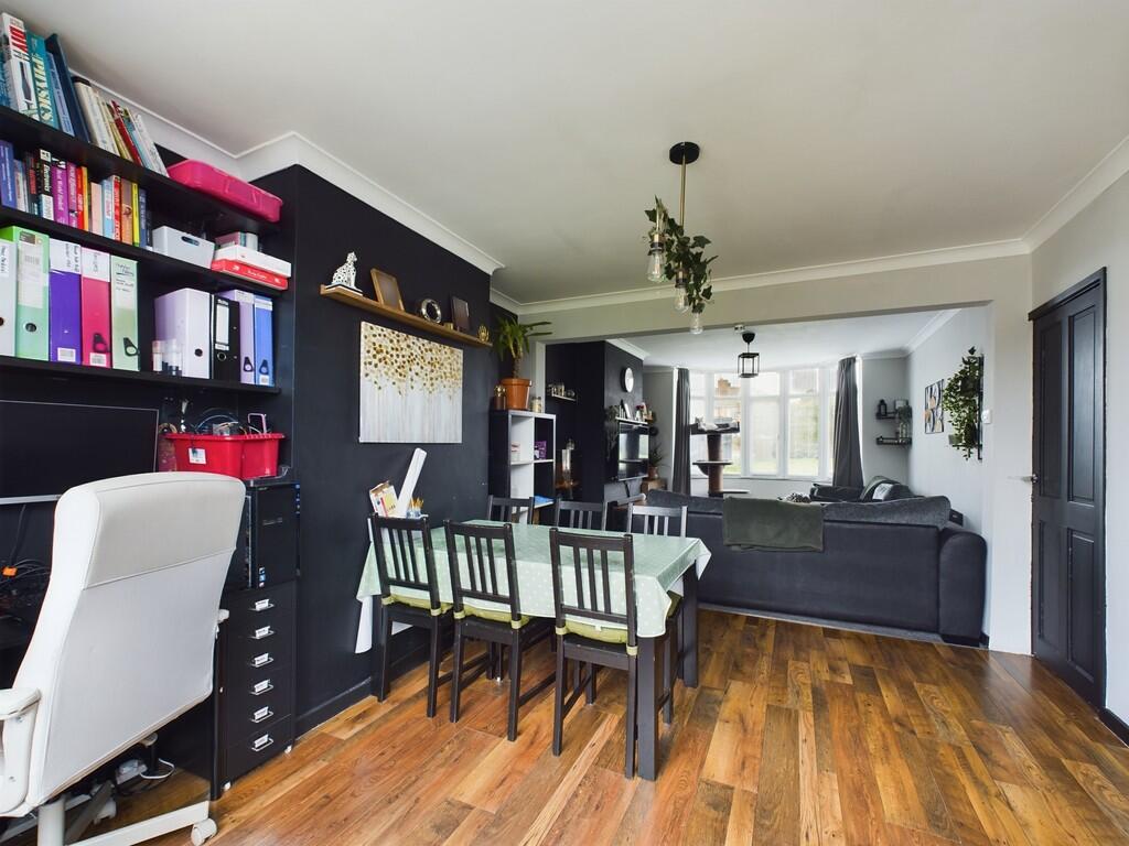 CAM02060G0-PR0290...