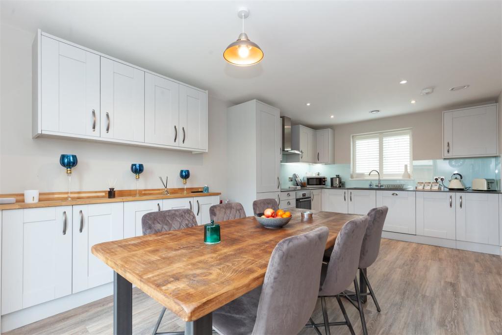 Kitchen - Dining Room 1.jpg