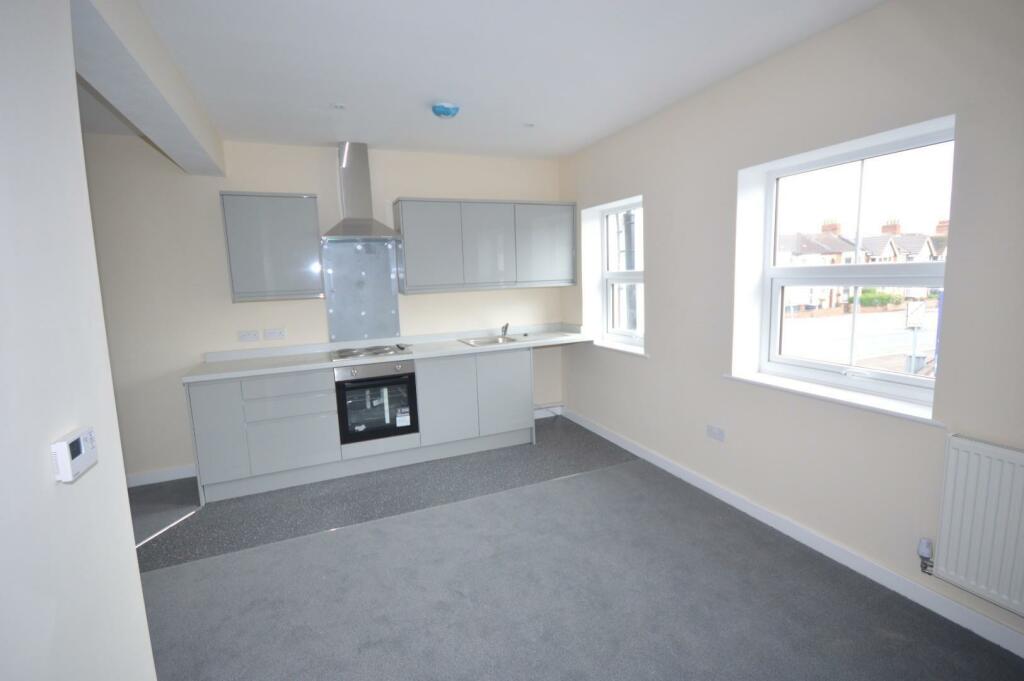 Flat 2 Harlestone Road