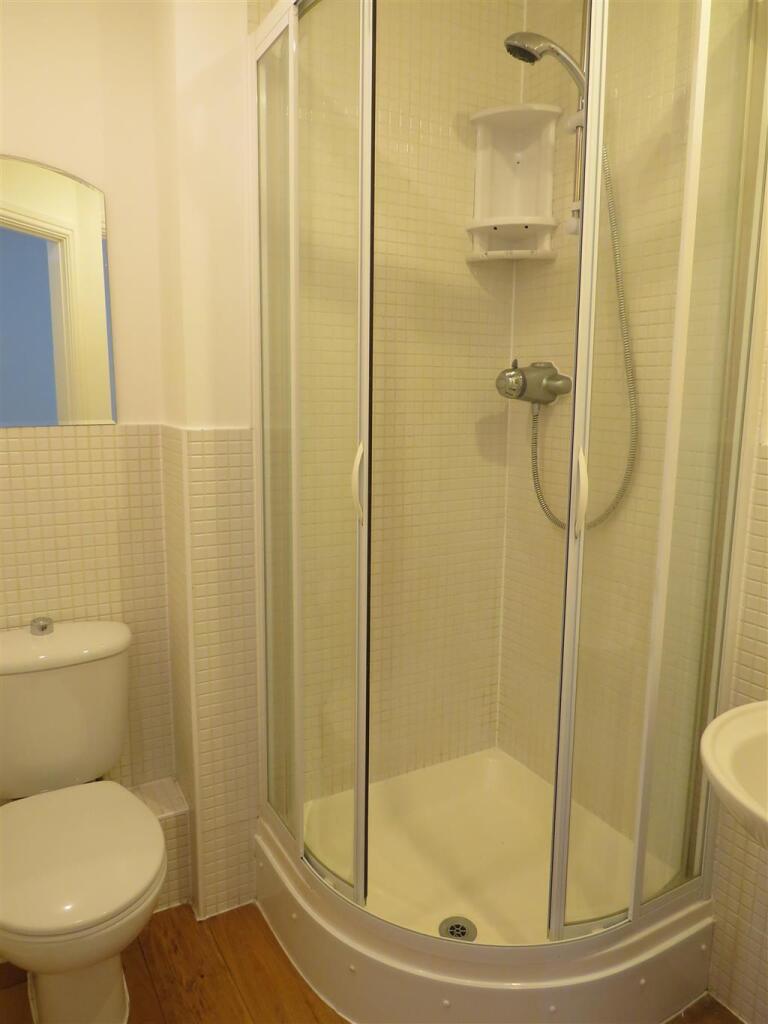 En-suite Bathroom