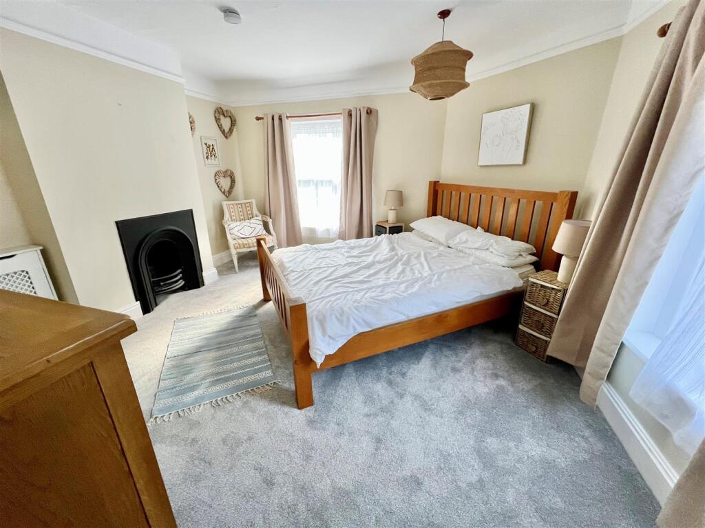 Master Suite Bedroom 2