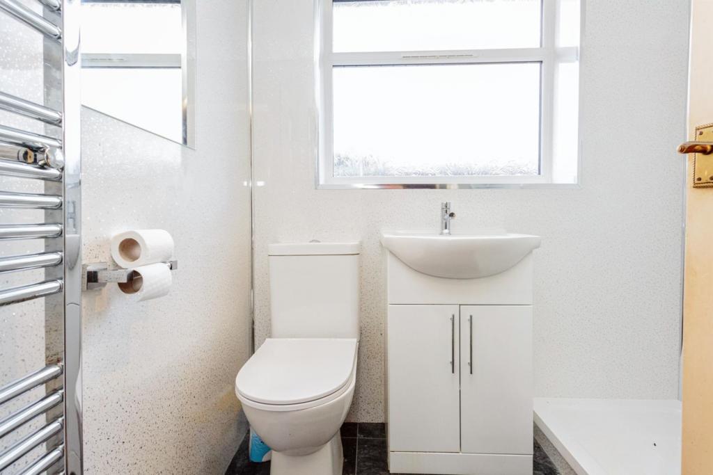 Downstairs Bathroom