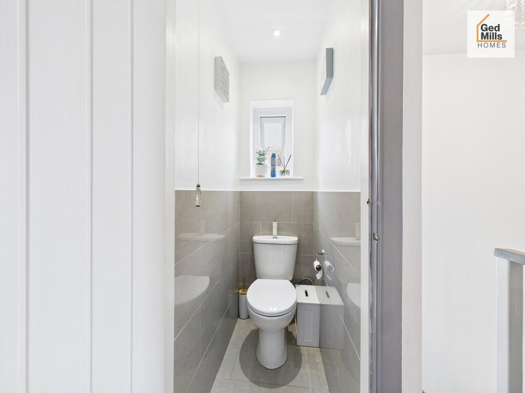 CAM04261G0-PR0105...