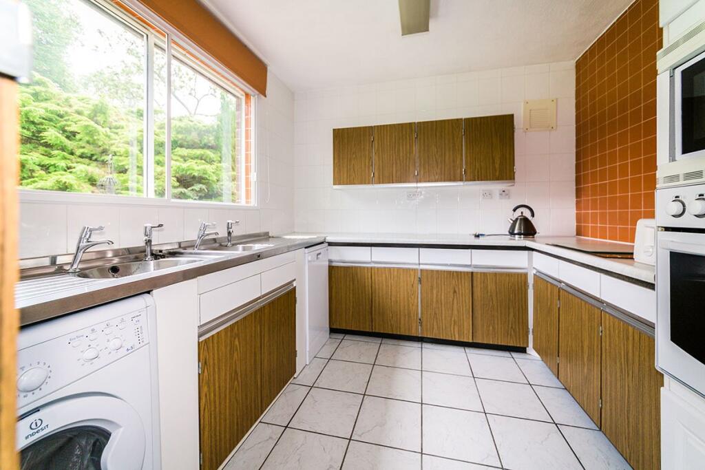 Kitchen/Breakfast Ro
