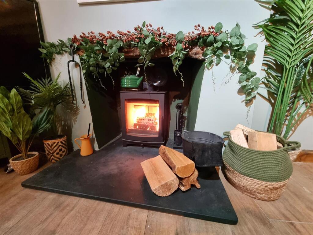 Fireplace.jpg