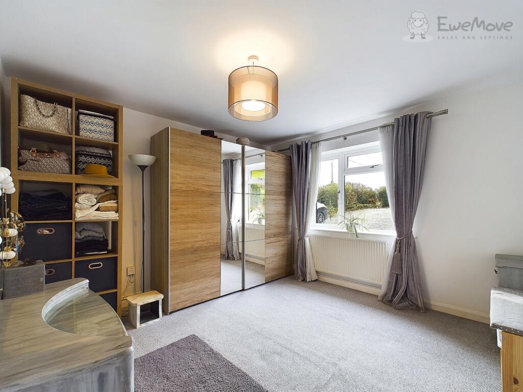 CAM03640G0-PR0025-STILL020