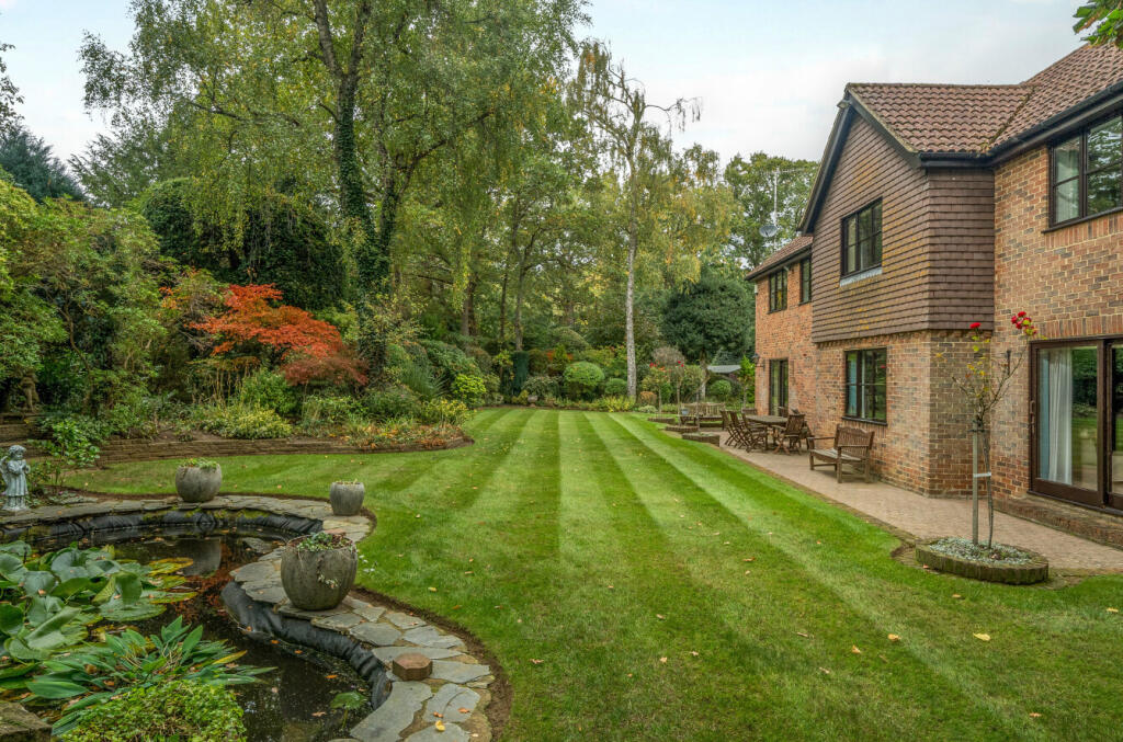 1364716-3-68f22b5...