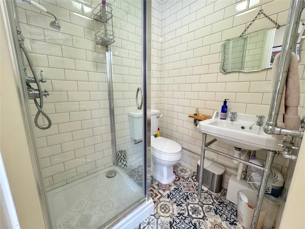 Annex Shower Room