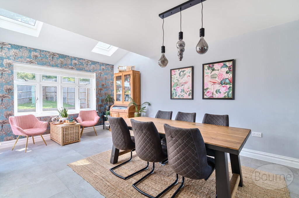 38d805c7-90b4-49c...