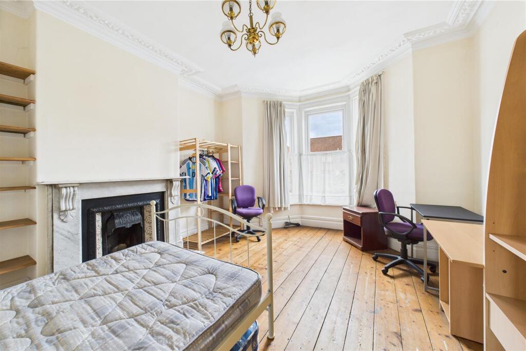 9 Christina Terrace, Hotwells, Bristol BS8 4QB | P