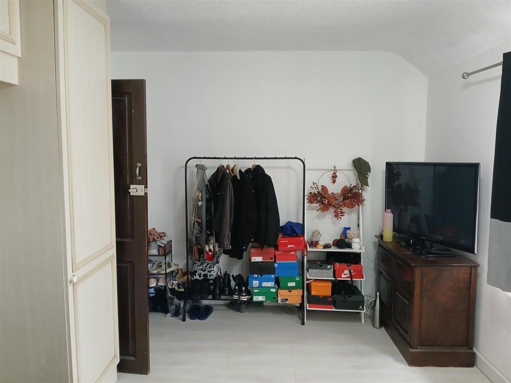 Bedroom 1A