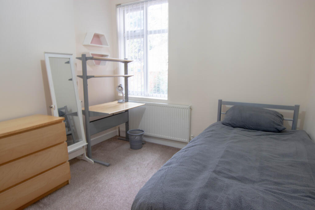 4 bed STUDENT PROPERTY ACADEMIC YEAR 25/26
