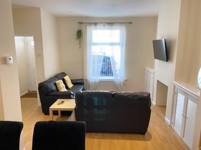 Thesiger Street, town