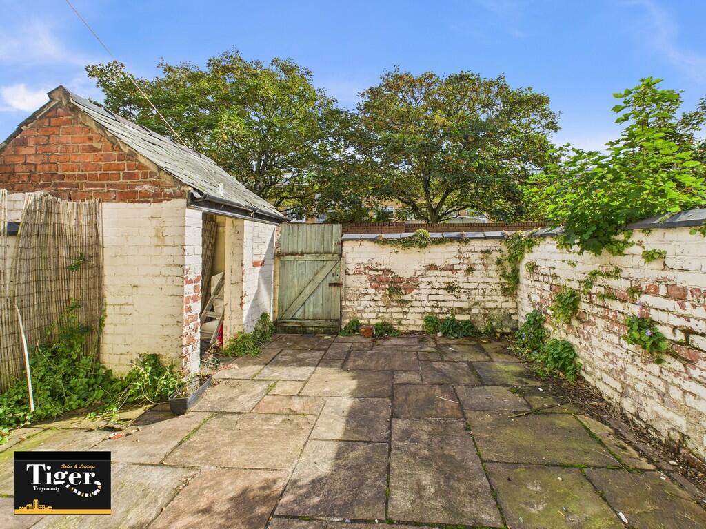 CAM02176G0-PR0700...