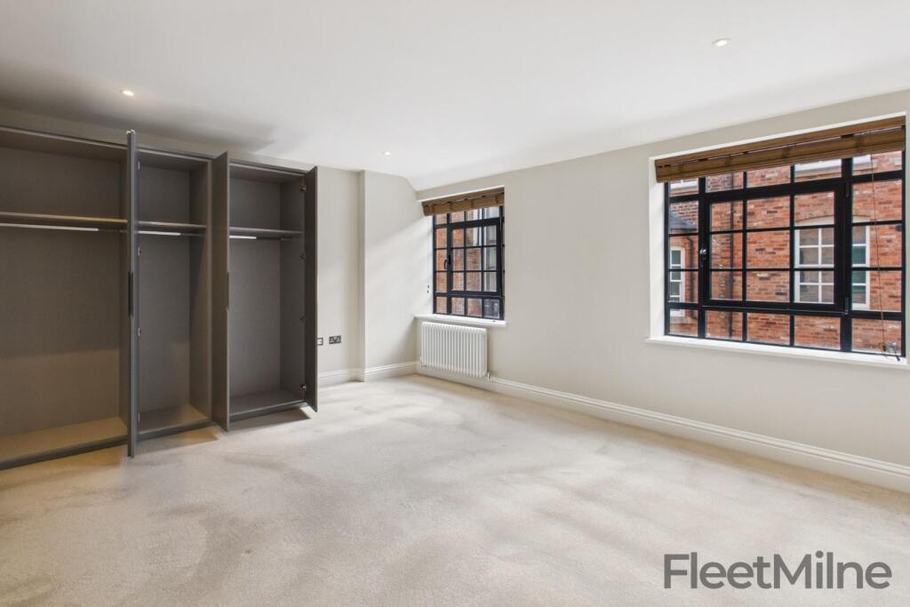 Main bedroom