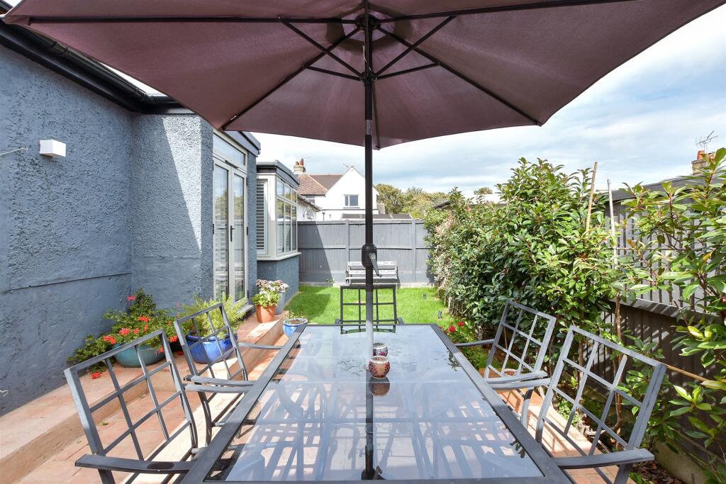 External Lifestyle Photograph