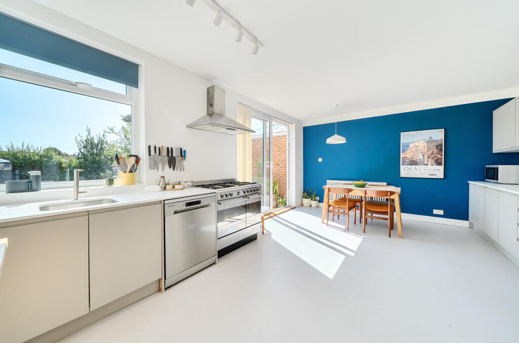 1333243-19-6899c3...