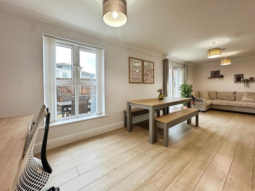 93eaf7c6--4DDA-8DBC-C97D8585B0DD-60458-000010E2D4F