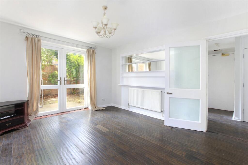 property in St James Drive, 
Wandsworth Common, SW12