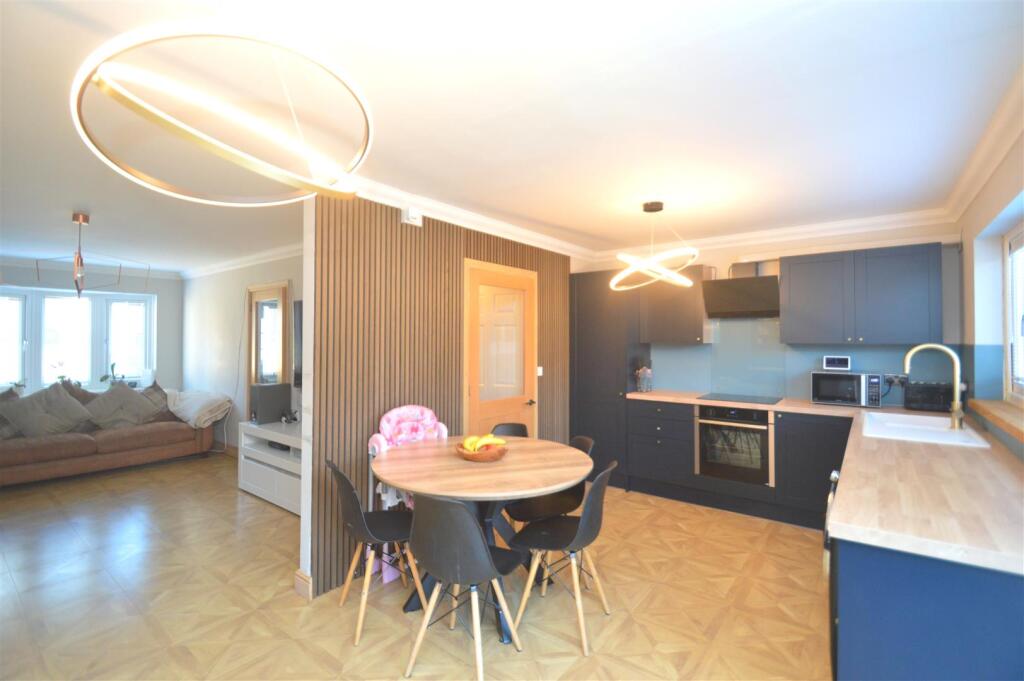 Kitchen to Lounge