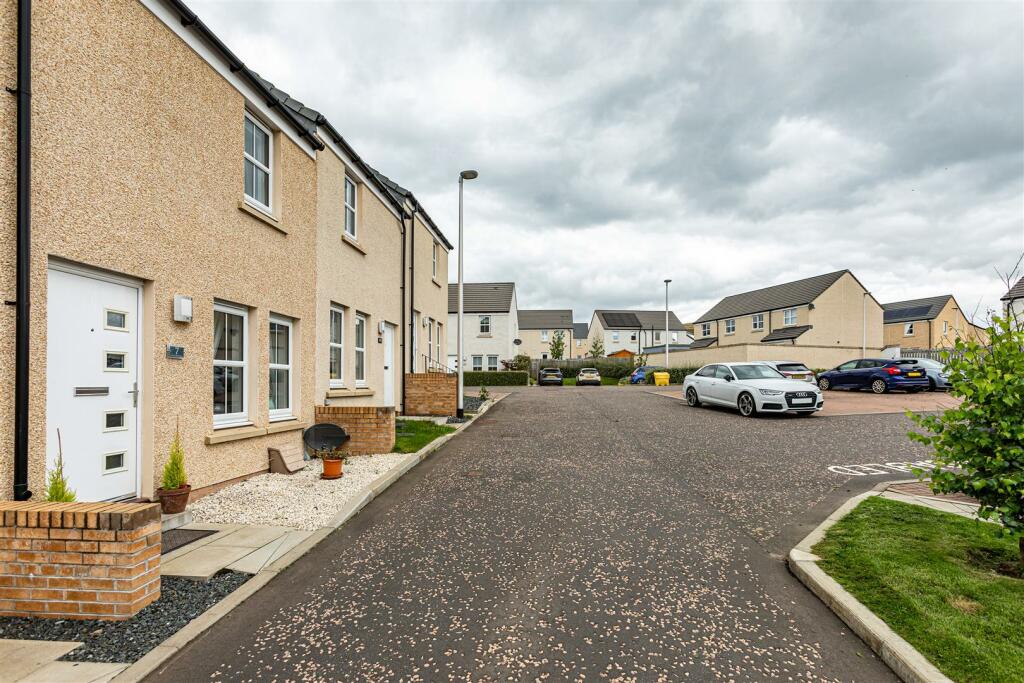7 Knoll Park Mews Galashiels 01.JPG