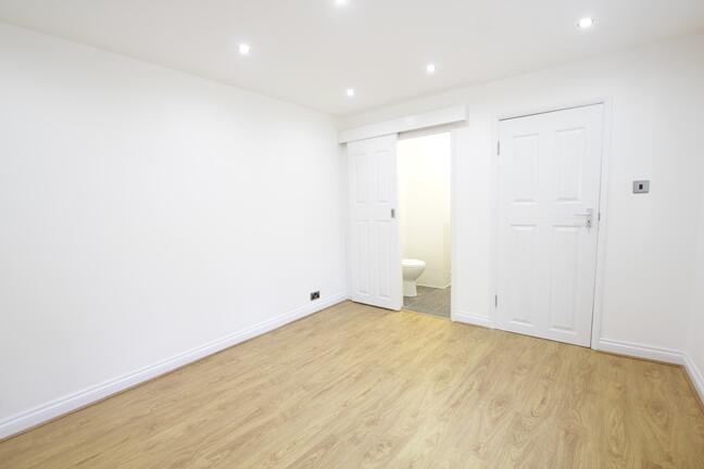 20 LG Sparsholt Road