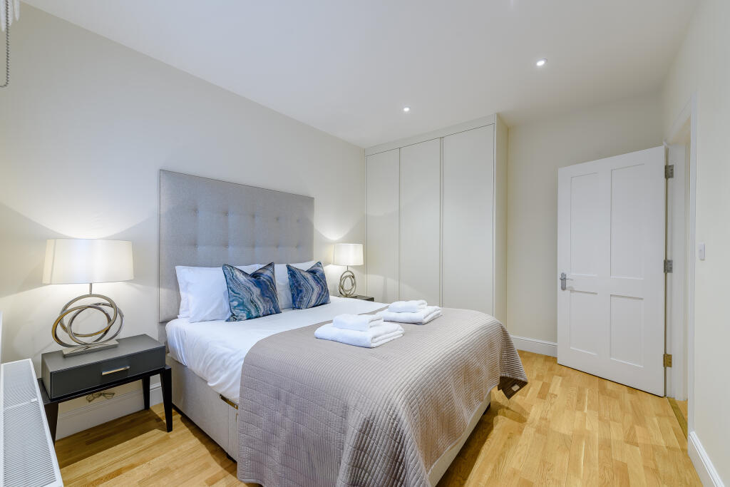 8457158-interior03