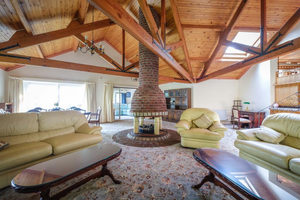 Parry_September House Looe-14.jpg
