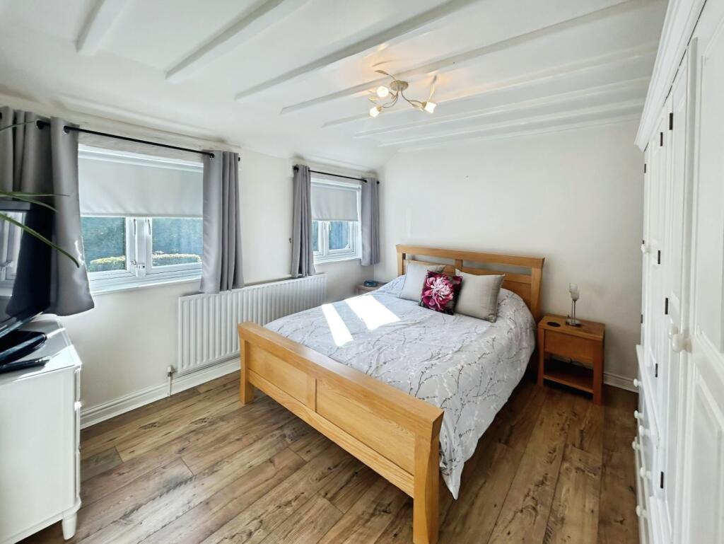 pbox-bedroom-345614.jpeg