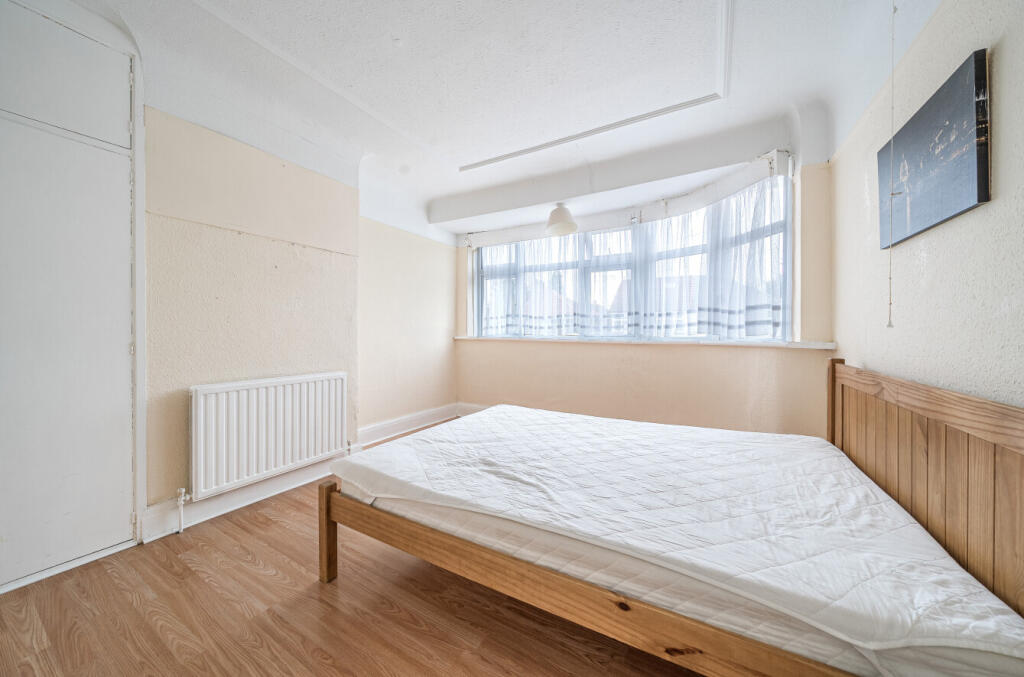 1380703-2-691340f...