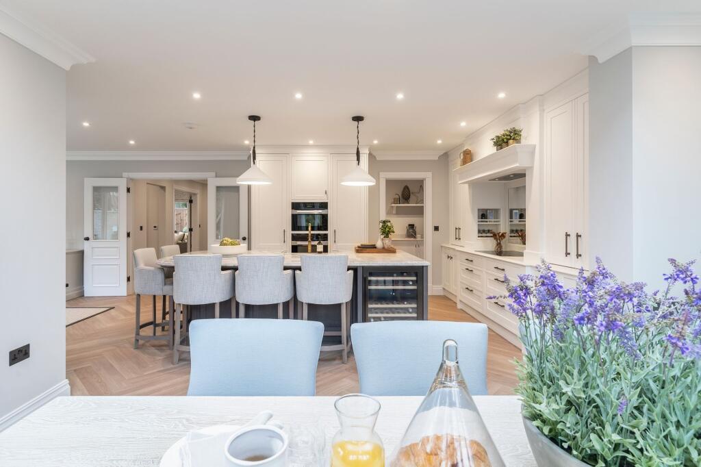 Kitchen/Dining
