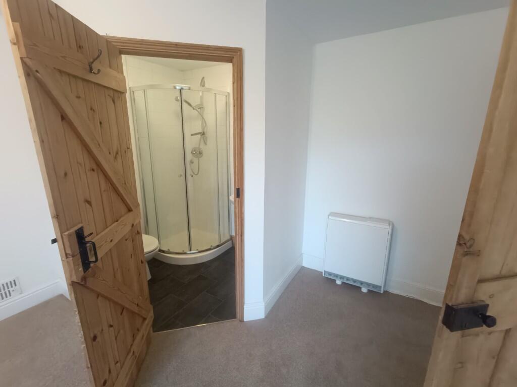 Ensuite shower