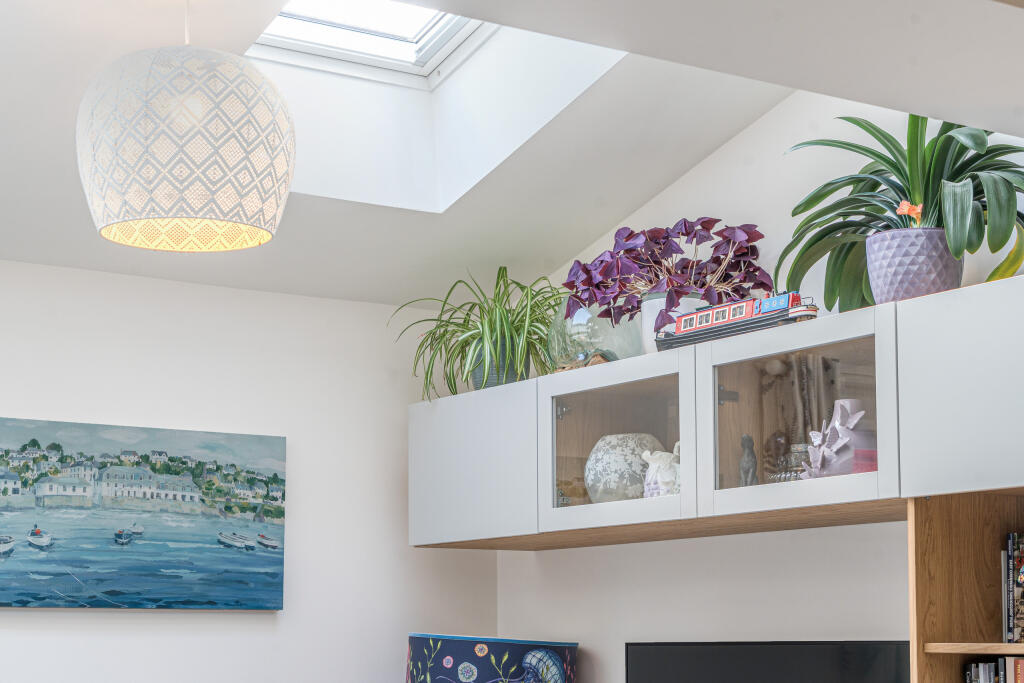 1330992-25-688a4258d3511