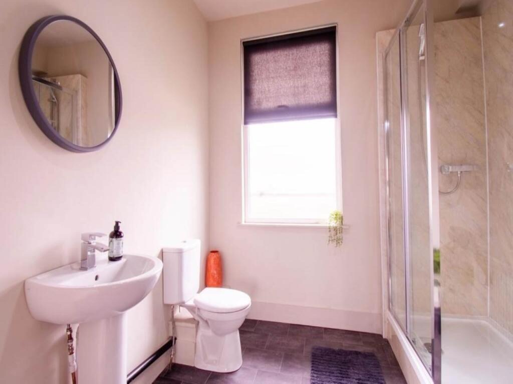 ensuite room 4