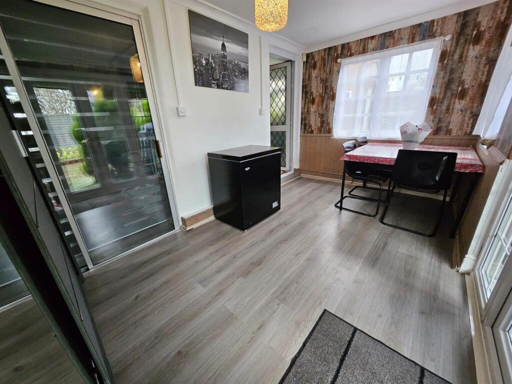 WhatsApp Image 2025-02-26 at 10.41.08 (3).jpeg