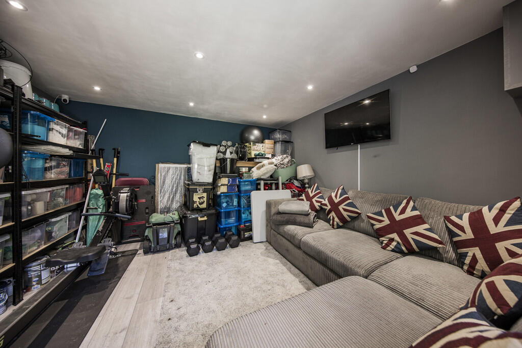 Studio Home Offic...