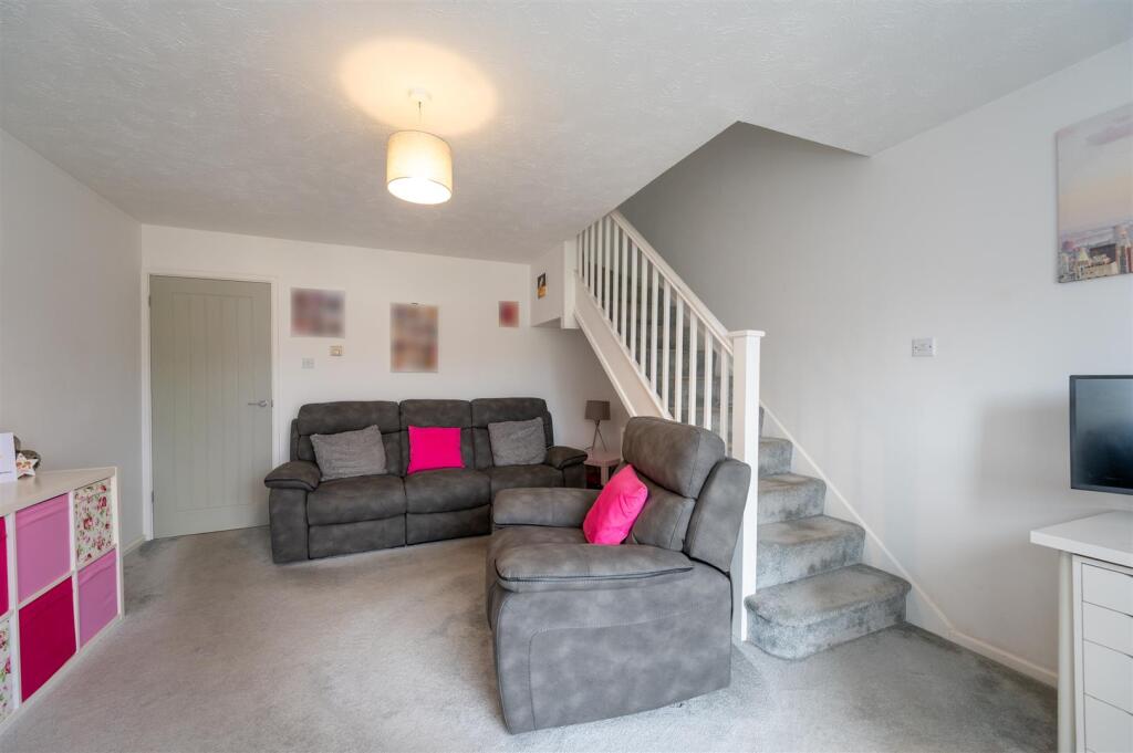 33 Kingfisher Close 25 6.jpg