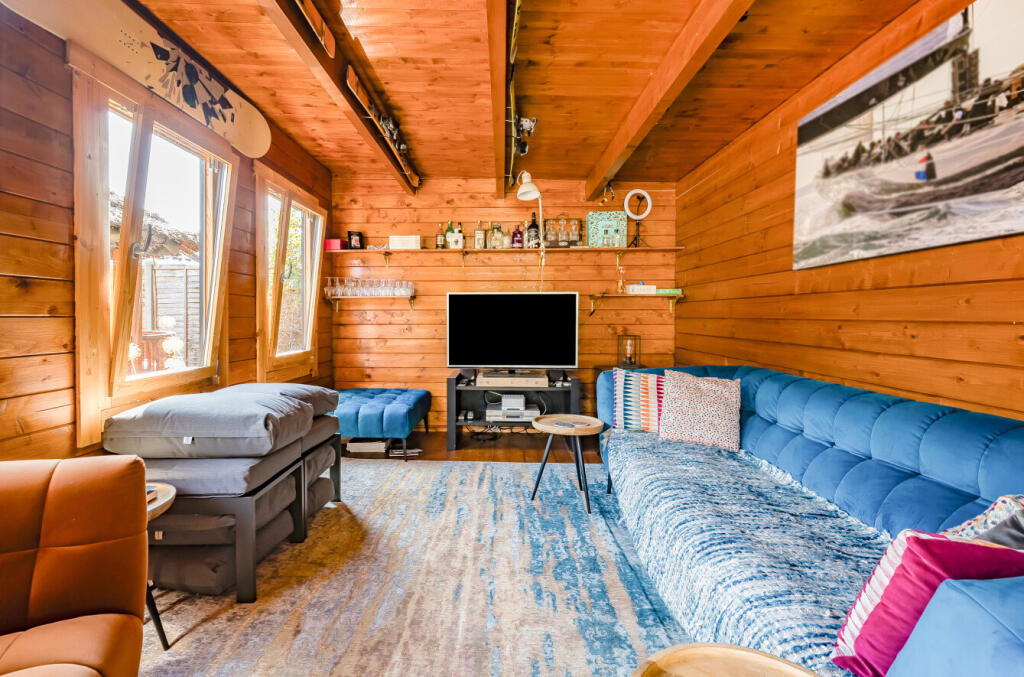 1341163-44-689f35...