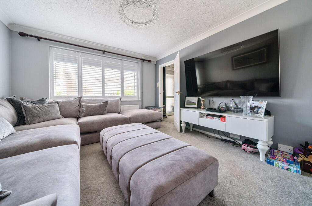 1316077-3-687654f...