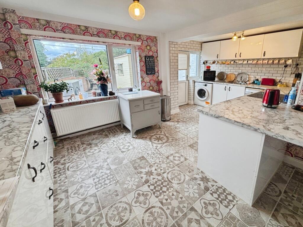 pbox-kitchen-338184.jpeg