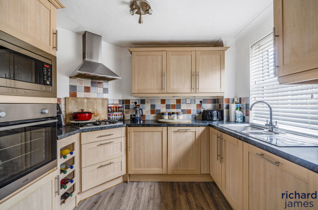 cc11c800-53b1-409...