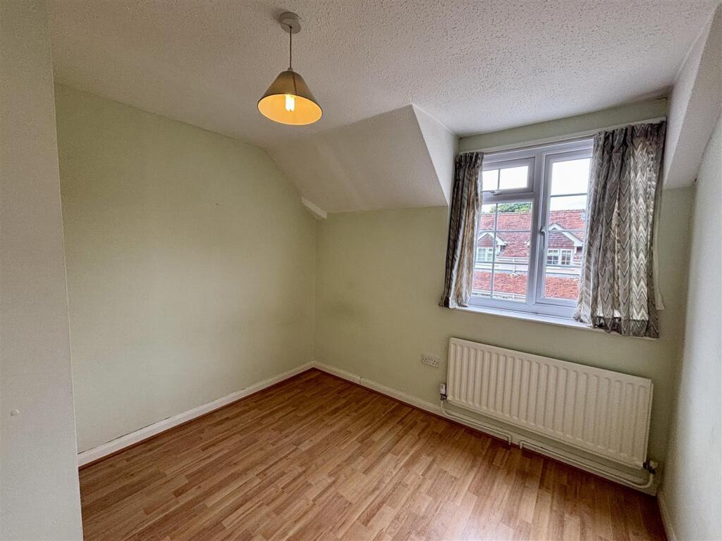 Bedroom 2.jpg